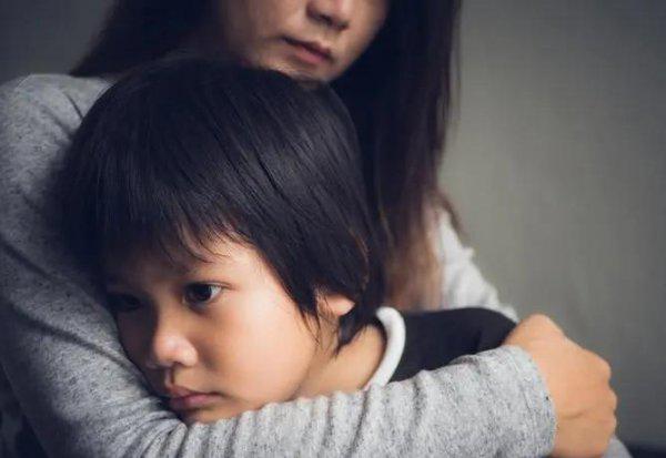 聪明女人离婚到底带不带孩子