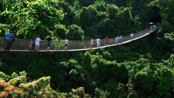 亚龙湾有什么好玩的景点