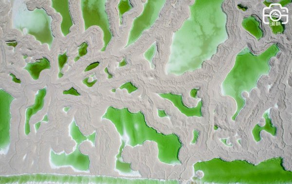 察尔汗盐湖在哪里