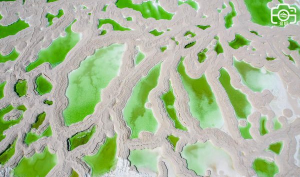 察尔汗盐湖在哪里