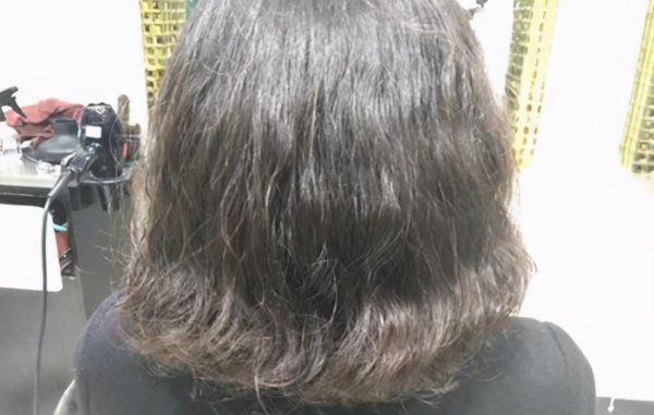 发蜡对头发有伤害吗