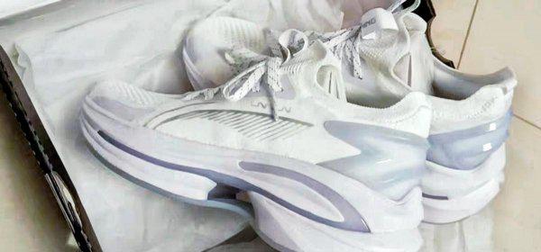 跑步穿什么鞋子合适