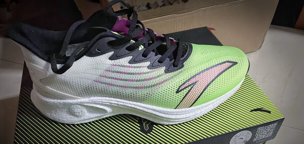 跑步穿什么鞋子合适