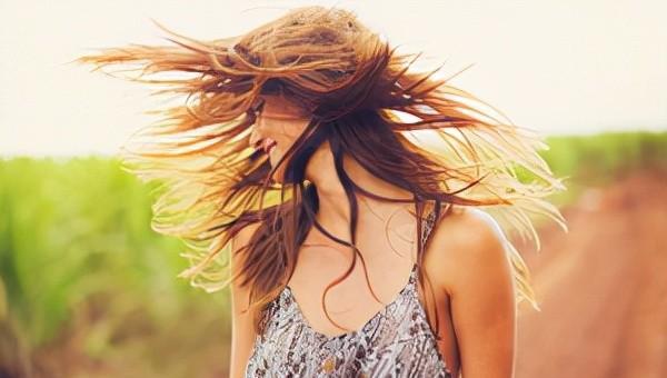 中短发的懒人头发扎法