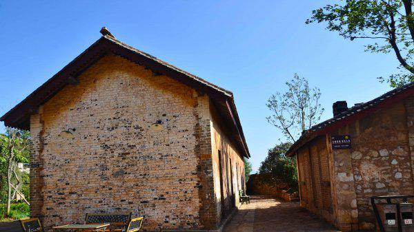 蒙自属于云南的哪个市