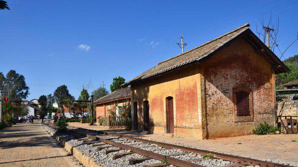 蒙自属于云南的哪个市