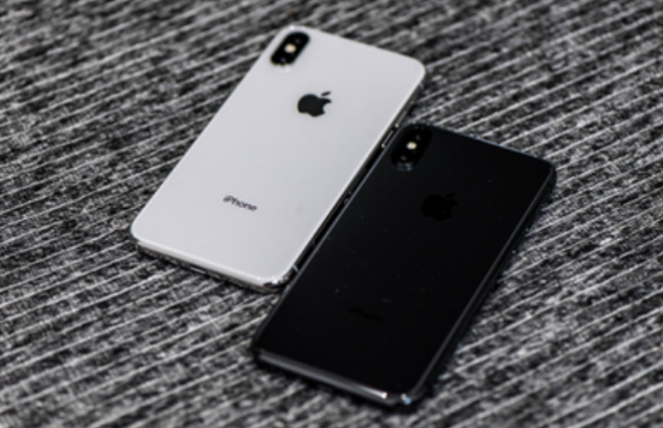 苹果x和11屏幕一样吗