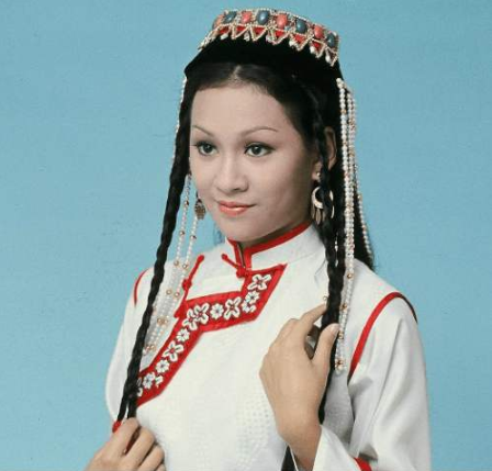 余安安个人资料照片