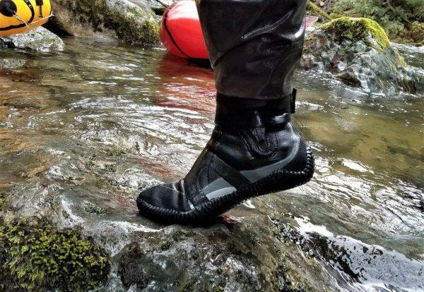 涉水鞋什么意思