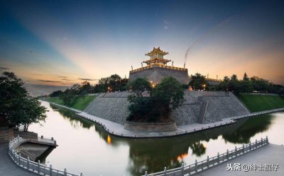 陕西西安城墙多长多宽 西安明城墙全长13.7千米