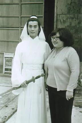 邓光荣个人资料简介及家世