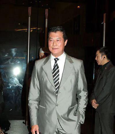 邓光荣个人资料简介及家世