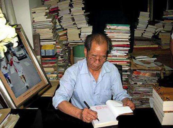 小说白鹿原作者是谁