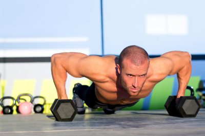 做俯卧撑有什么好处和坏处 正确做俯卧撑有什么优势