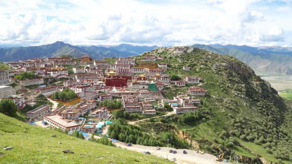 在拉萨什么地方值得一去