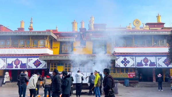 在拉萨什么地方值得一去