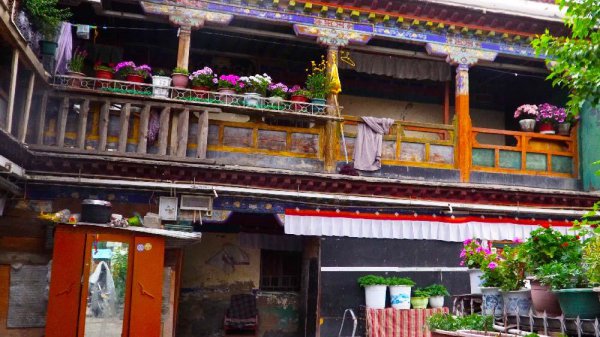 在拉萨什么地方值得一去