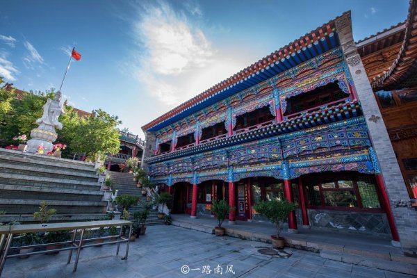 西宁海拔约为多少千米