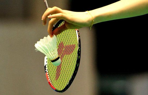 羽毛球拍磅数怎么选