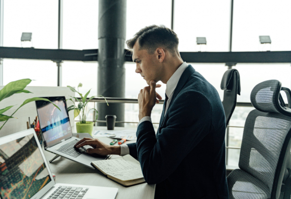 大学老师有编制吗