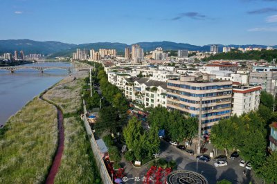 广元属于四川省哪个市 四川五线城市广元人少景色美