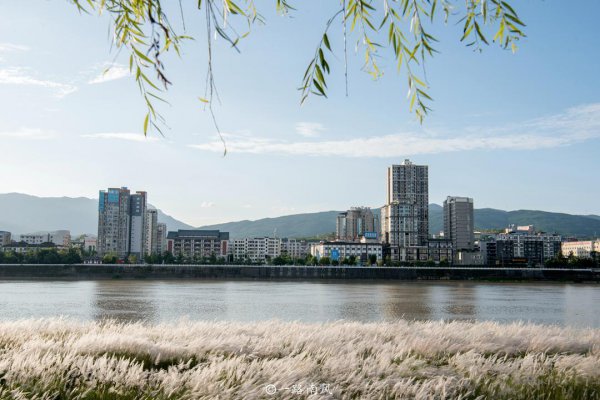 广元属于四川省哪个市