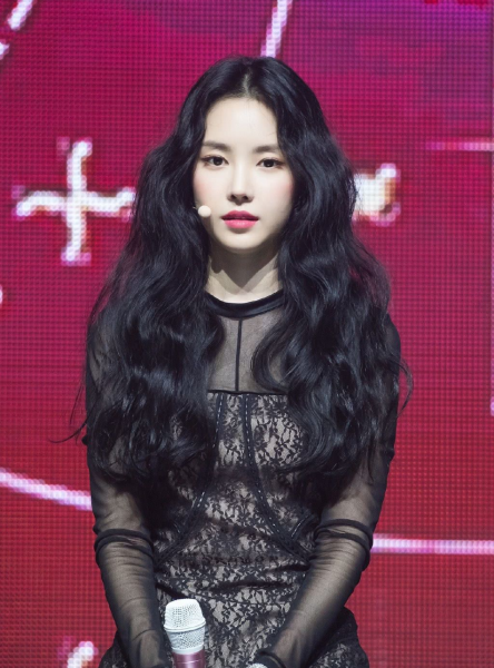 什么发色显白好看