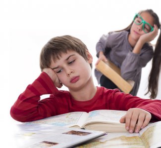 考试时如何快速集中注意力 提升孩子专注力的小技巧