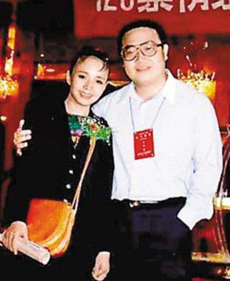 英达为什么不认巴图