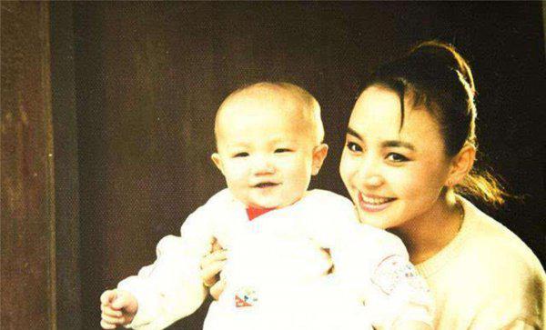 英达为什么不认巴图