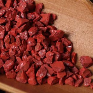 朱砂是什么原料做成的 佩戴朱砂手串的好处和禁忌