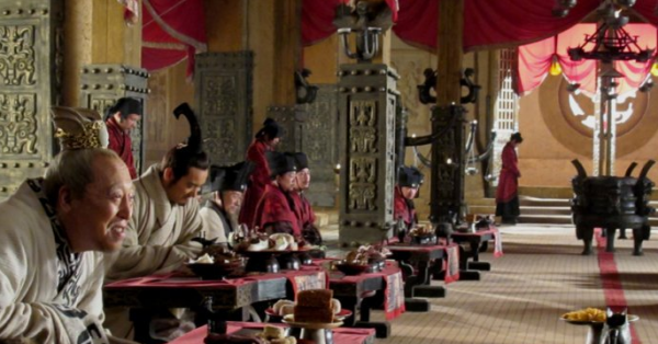 二桃杀三士的故事及寓意