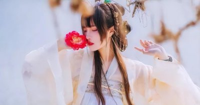 高情商回复感谢的话 如何机智回应女生对你说谢谢