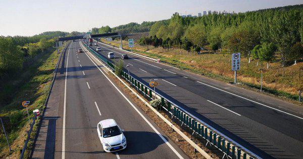 新车可以跑高速吗