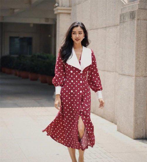 适合皮肤黑的衣服颜色