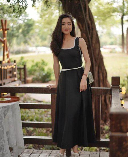 适合皮肤黑的衣服颜色