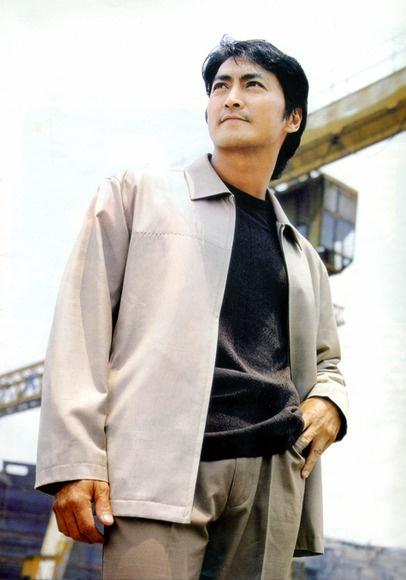 演员何家劲个人资料简介