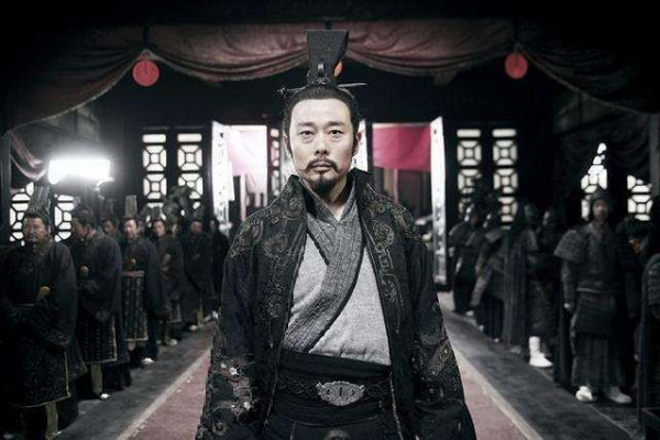 狡兔三窟相关历史人物是谁