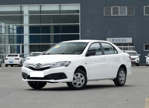 3一5万最省油的新车