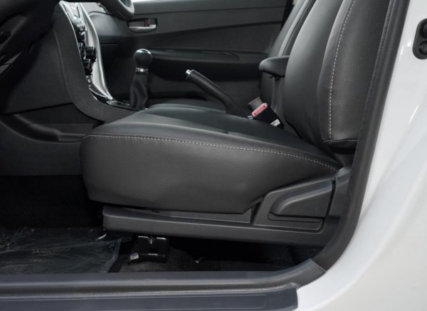 3一5万最省油的新车