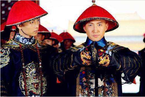 不拘一格降人才的作者是谁