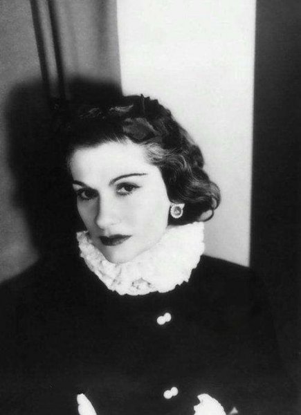 香奈儿创始人的故事