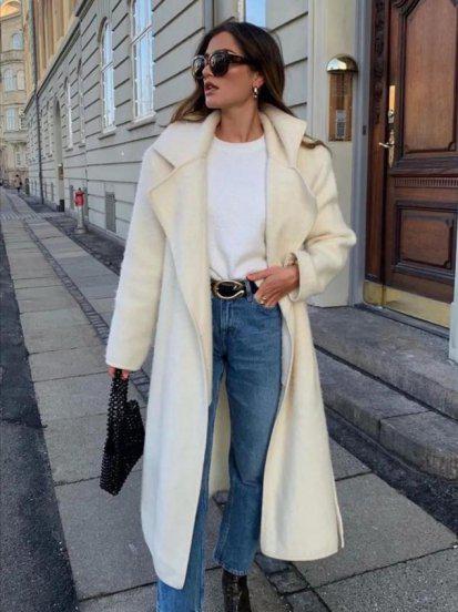 皮肤黑的人适合穿什么颜色的风衣