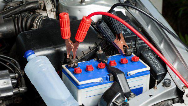 24伏电瓶怎么搭电