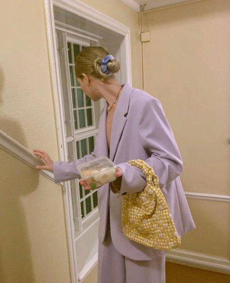 2022年流行色是什么颜色