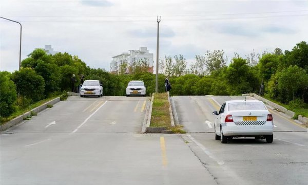 科目二要练多久才能考试