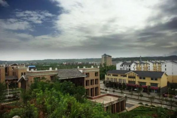 四川南部县属于哪个市