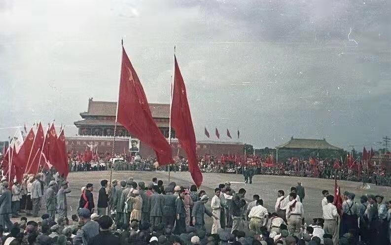 54门礼炮齐鸣28响有什么寓意