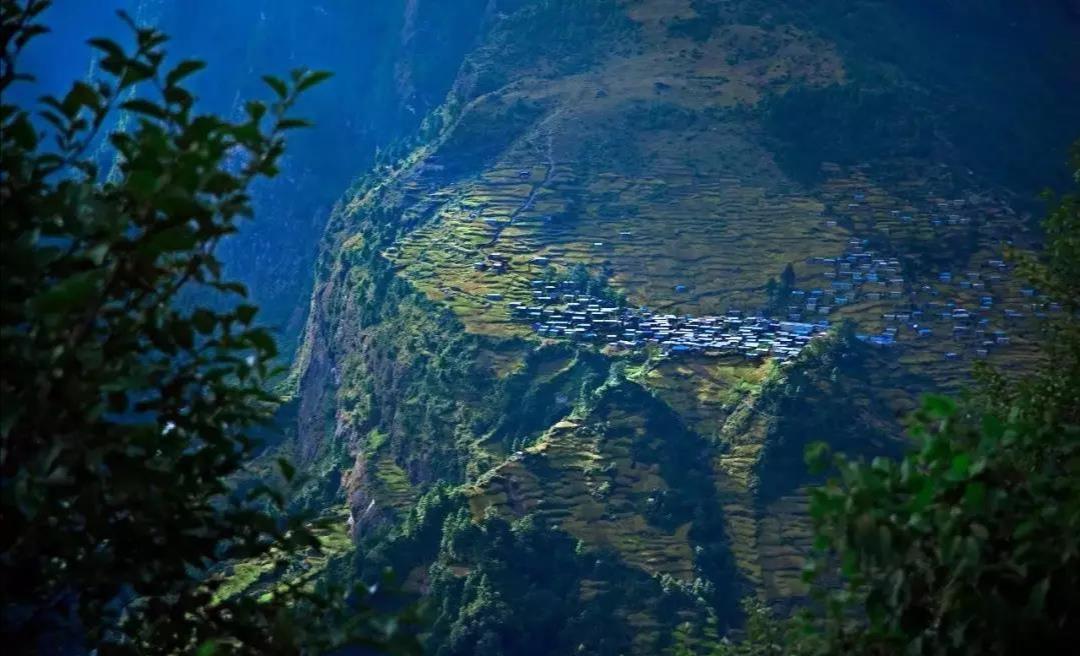 夏尔巴人是什么民族特色