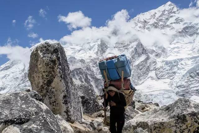 夏尔巴人是什么民族特色